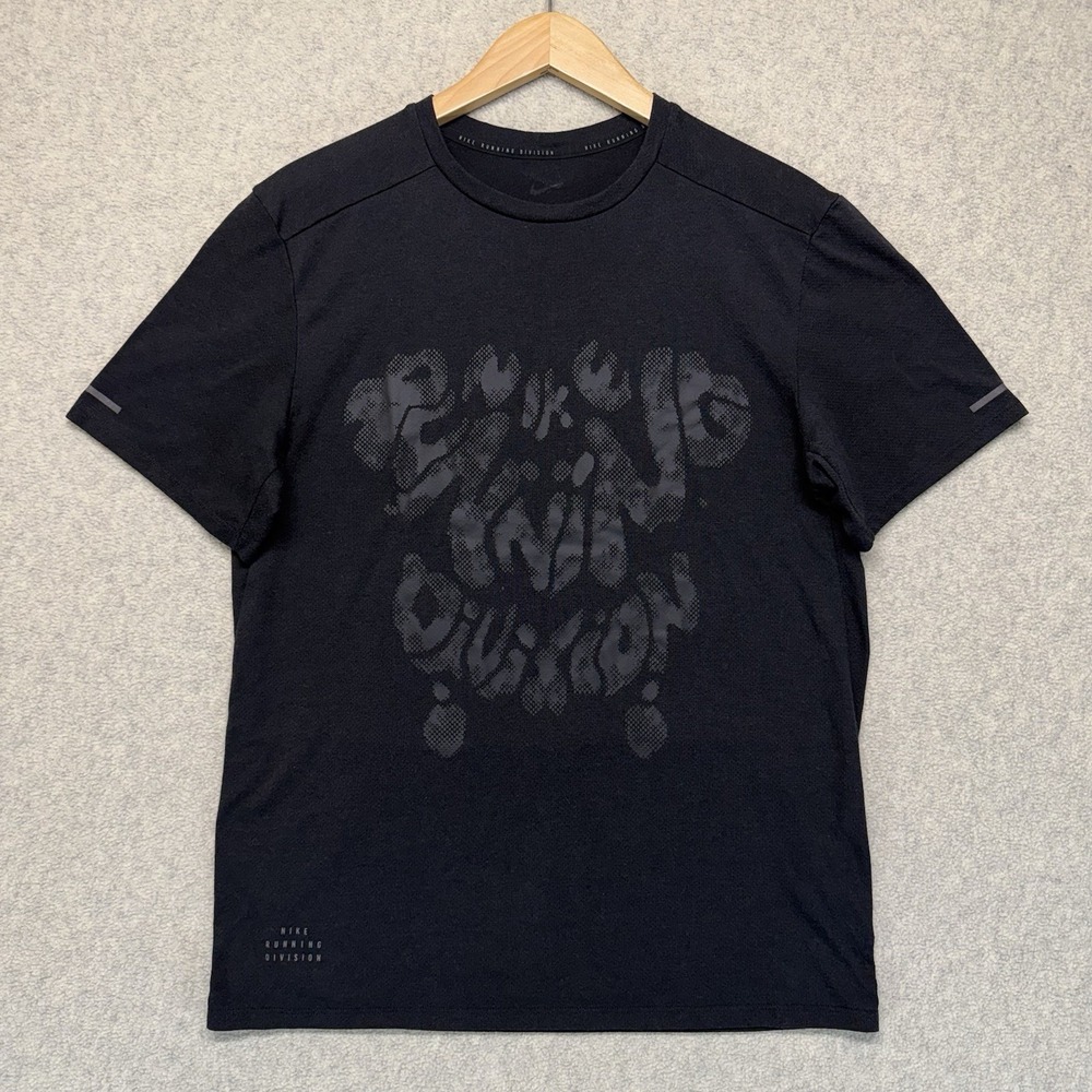 Nike Running Division Mens S Dri-FIT Black Graphic Running T Shirt‎